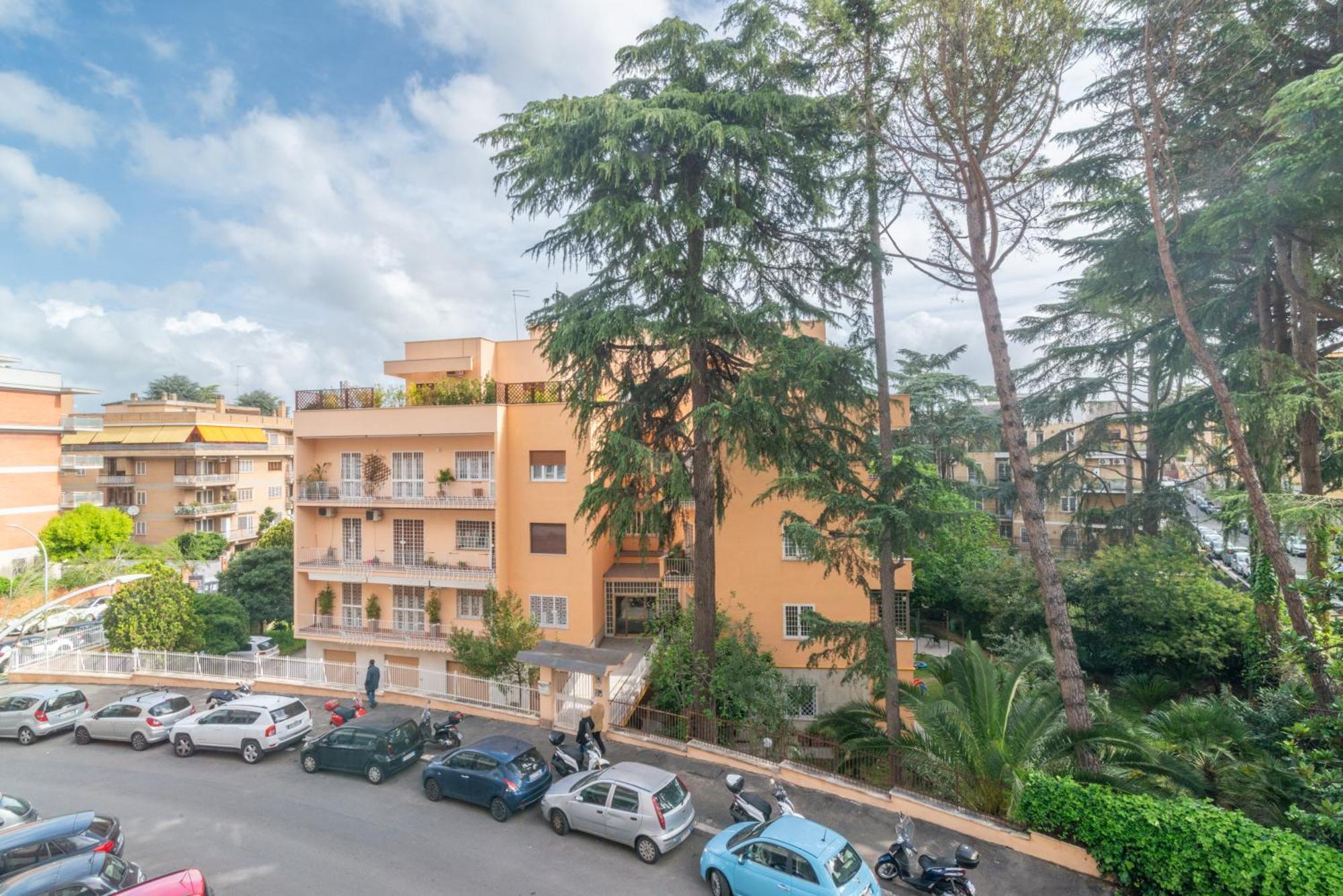 Casa Eva - *